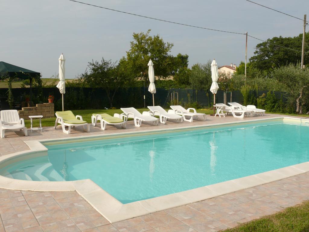 Agriturismo Al Rifugio Divino Belvedere Ostrense Bagian luar foto